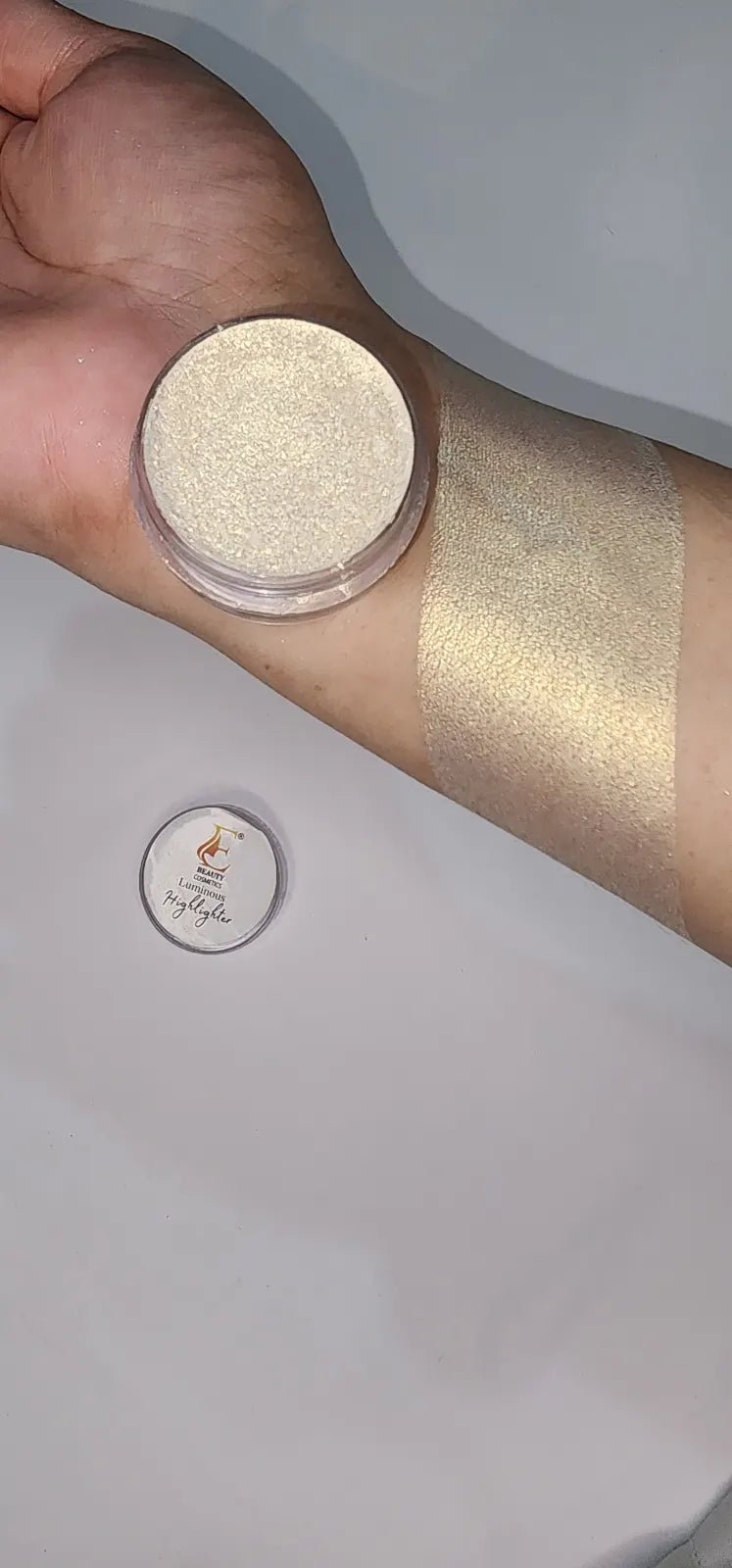 Pearly Gold Highlighter - E Beauty Cosmetics